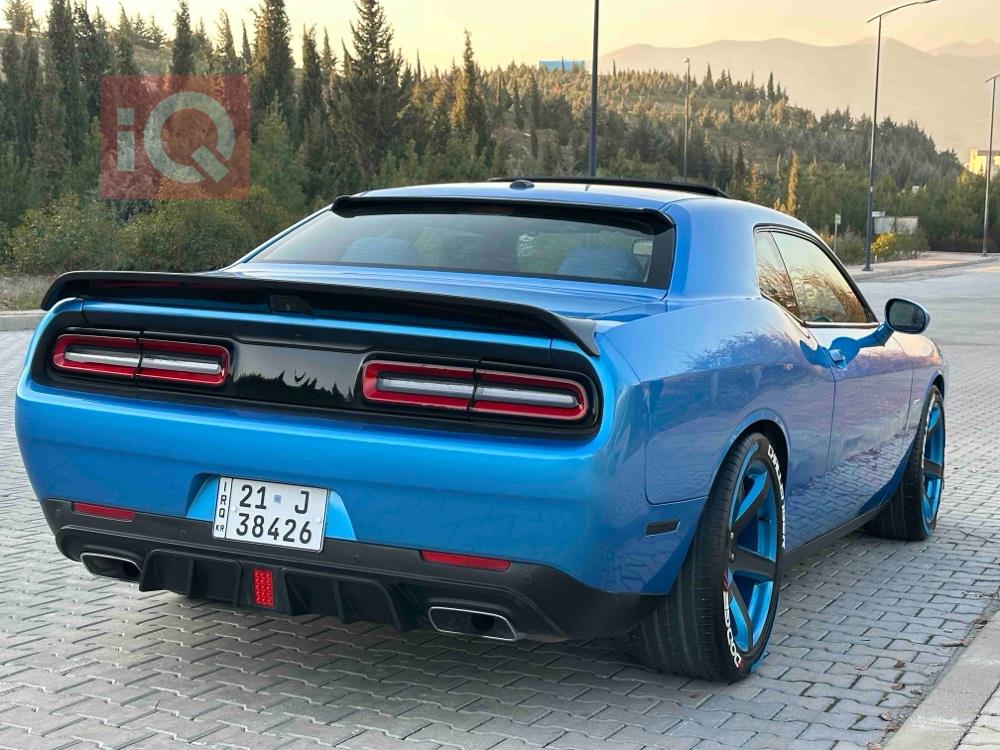 Dodge Challenger